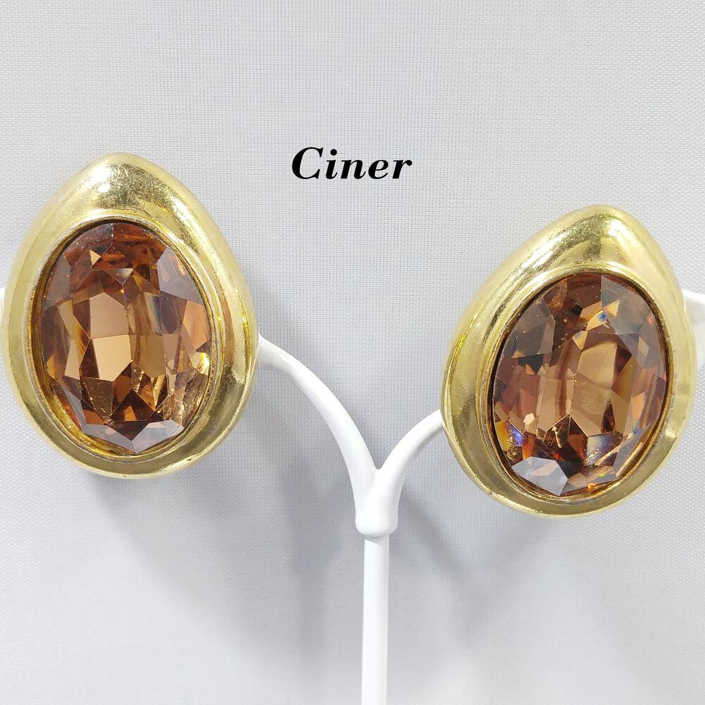 Vintage Ciner Topaz Crystal Clip Earrings Gold Plated 1.5"